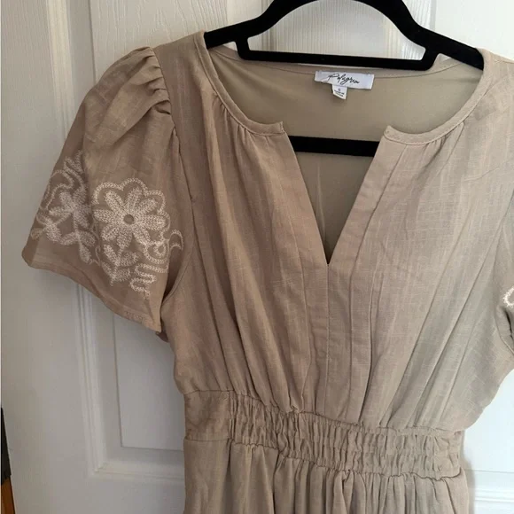 Polagram Embroidered Maxi Dress - Picture 3 of 8